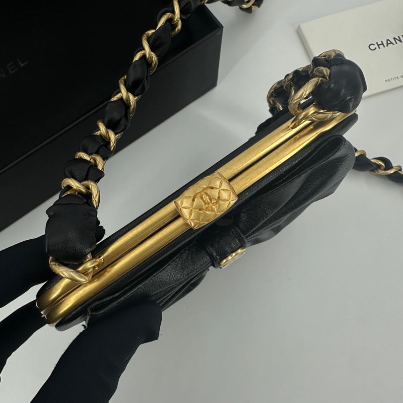 Chanel 24A Sequin Lambskin Tweed Black Bow Mini Clutch Bag-5