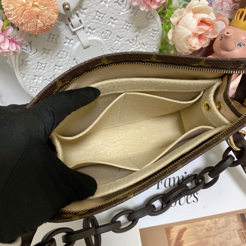 LV M47544梳洗包19 鏈條包 🏅-24