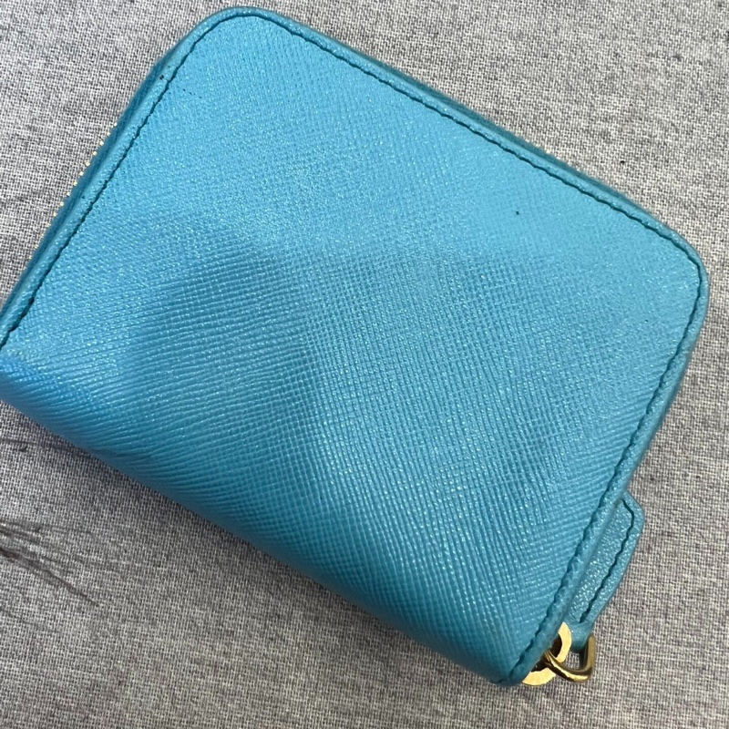 【小巧方便✨低價優惠😍】Prada 天藍色零錢包｜卡包-1