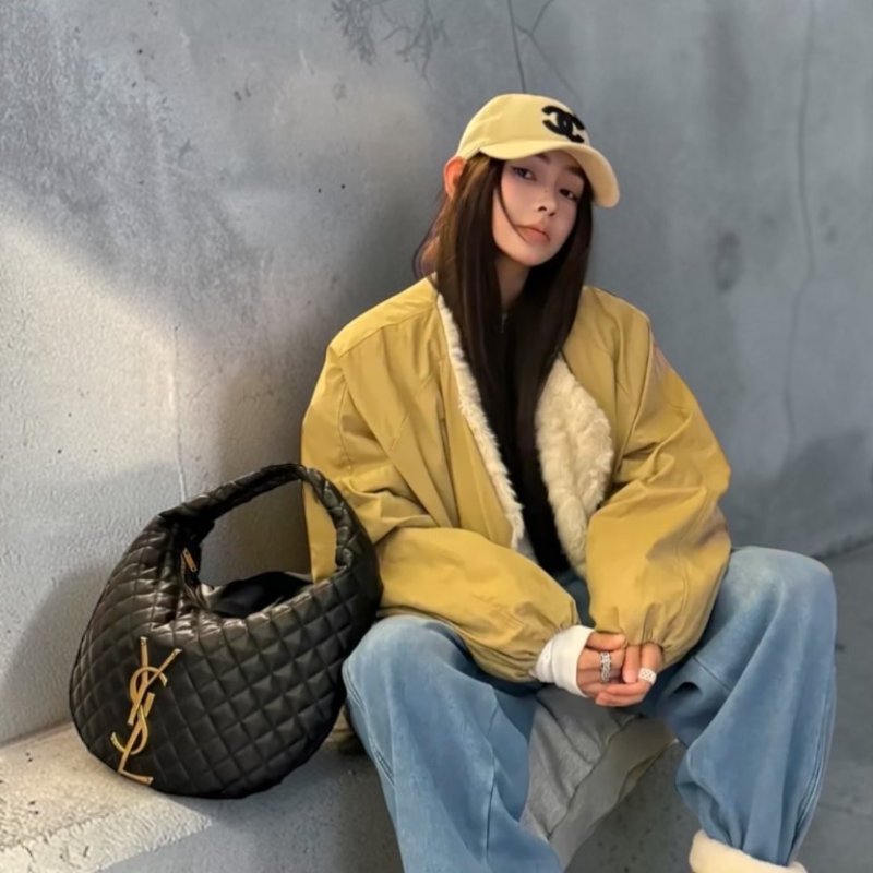 ✨2026季度全新✨Saint Laurent 858160 YSL ICARE 菱格紋小羊皮彎月包 黑色-2