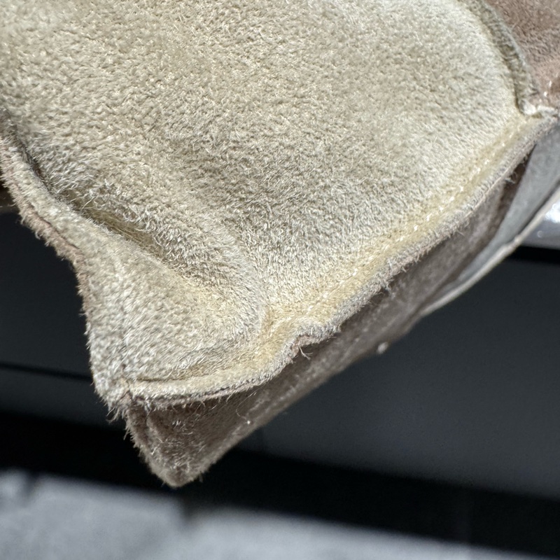 Chanel 麂皮拼色托特包-19