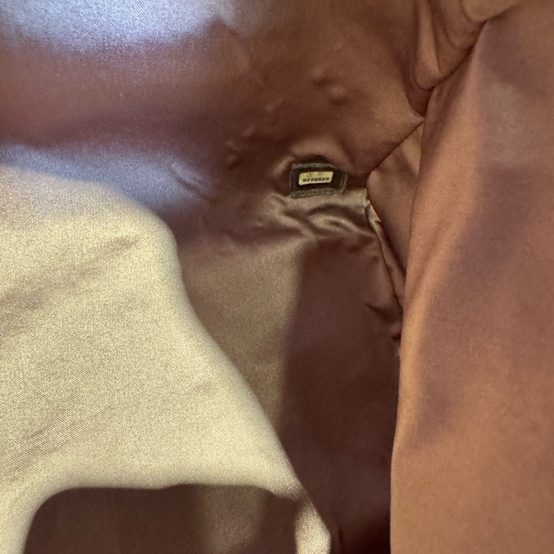 Chanel 麂皮拼色托特包-22