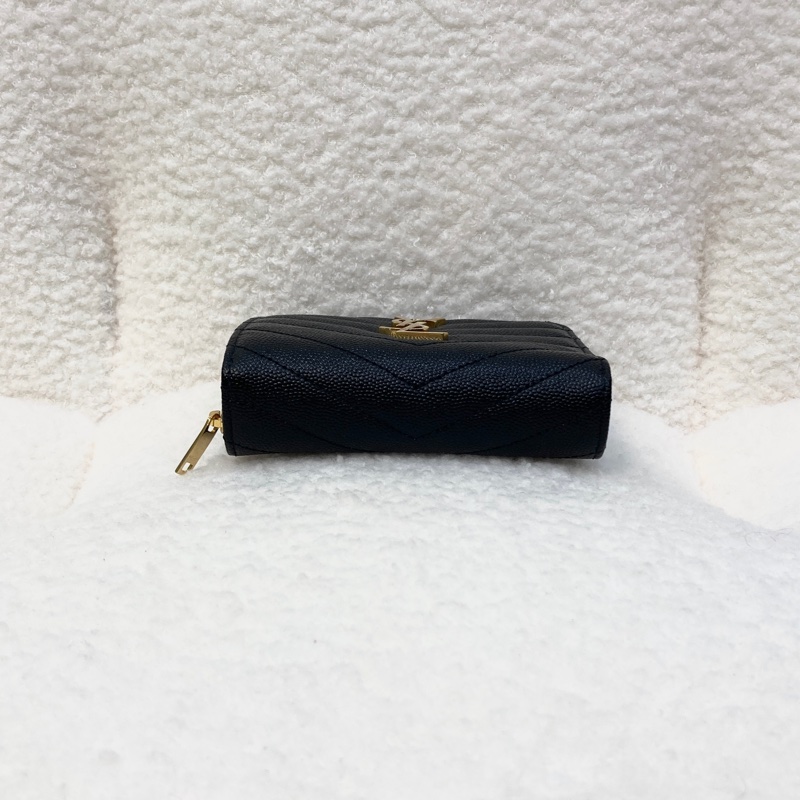 Saint Laurent YSL 黑金V紋短夾 CASSANDRE粒面牛皮 對開拉鍊零錢短夾 668288-5