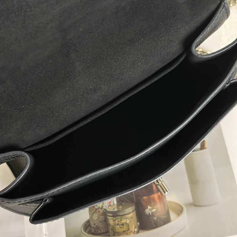LOUIS VUITTON My lock me斜背包 - 黑銀-9