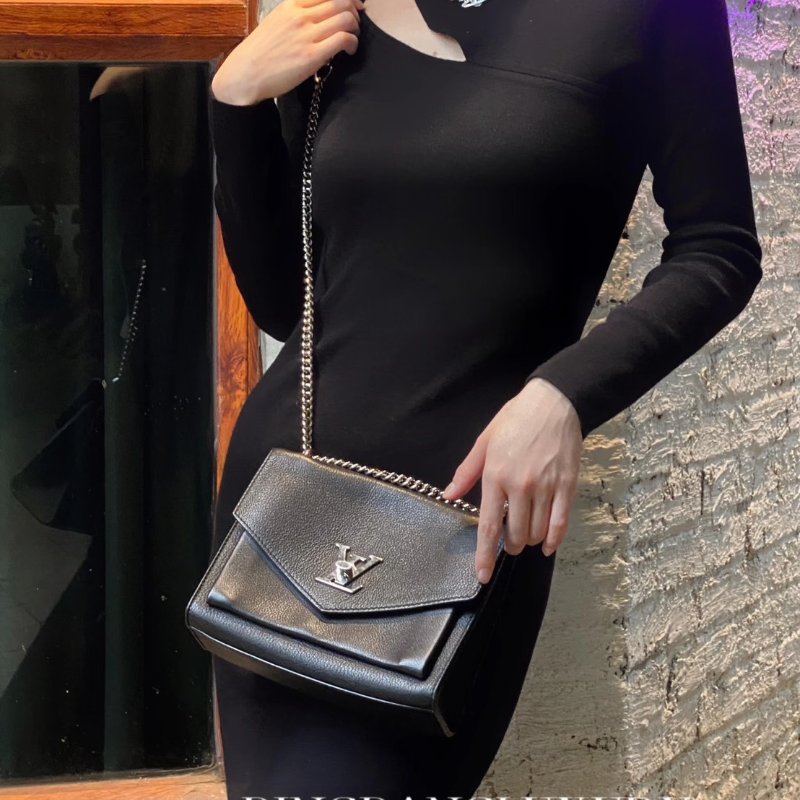LOUIS VUITTON My lock me斜背包 - 黑銀-13