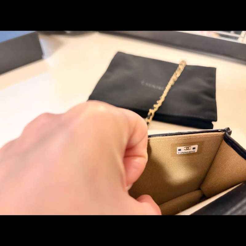 Chanel Mini WOC 黑金羊皮金球包 芯片款-5