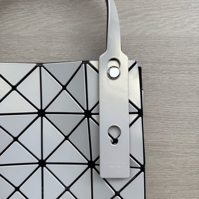 三宅一生 Issey Miyake Bao Bao 大鑽石包 米白色 全新-2