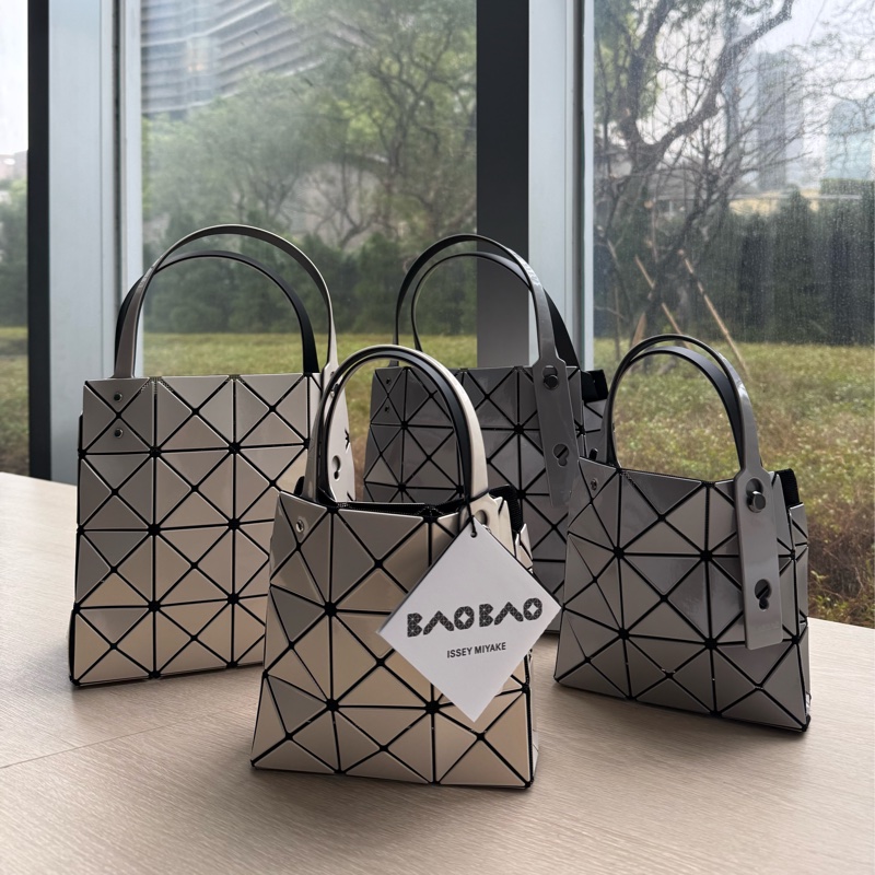 三宅一生 Issey Miyake Bao Bao 小鑽石包 銀灰色 全新-4