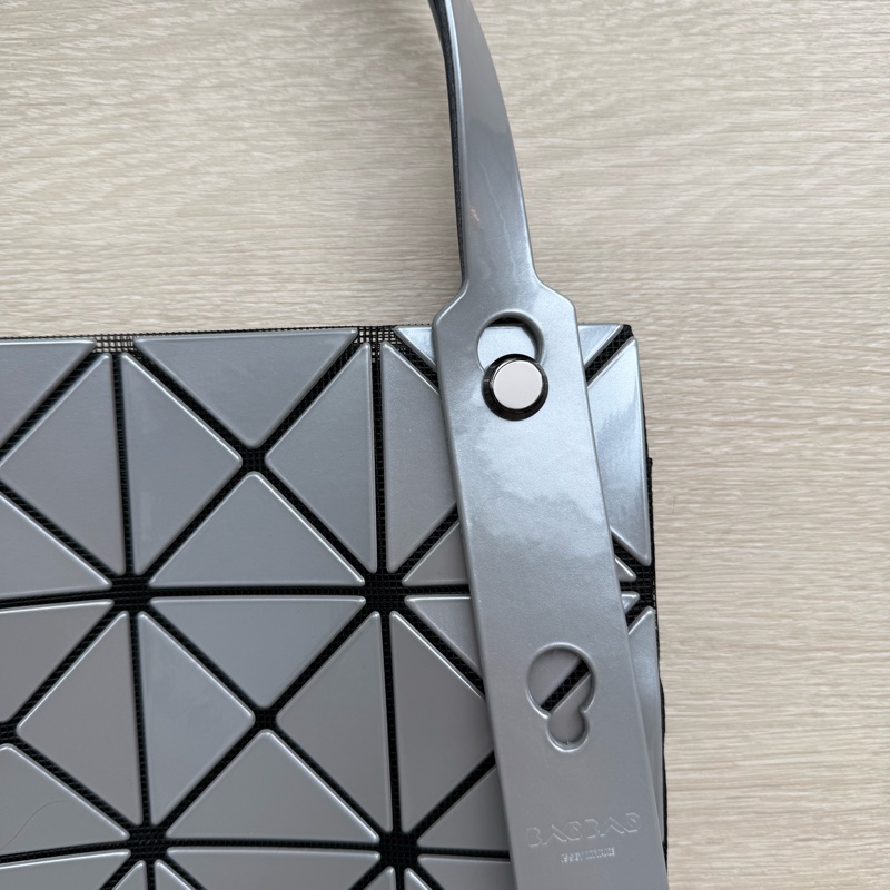 三宅一生 Issey Miyake Bao Bao 大鑽石包 銀灰色 全新-2