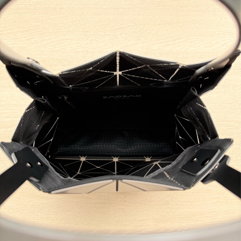 三宅一生 Issey Miyake Bao Bao 大鑽石包 銀灰色 全新-3