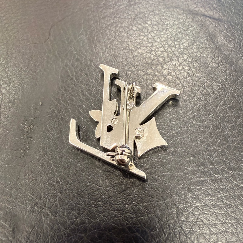 Louis Vuitton monogram row brooch M02284 胸針 襟章-4