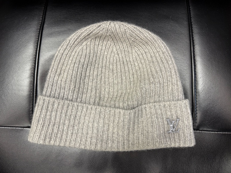 Louis Vuitton LV grey cashmere beanie MP3248 毛帽-1