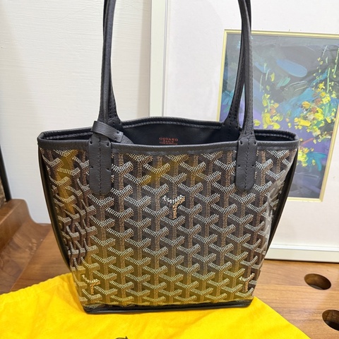 應該是全世界全便宜了😳賠售超甜賣🖤黑色goyard Anjou 超夯款 雙面托特 超輕