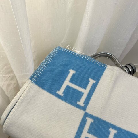 JY0327-Hermes Avalon 藍色/白色嬰兒毛毯