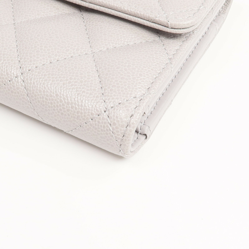 CHANEL 牛皮皮革Medium Flap Wallet金扣錢包-6