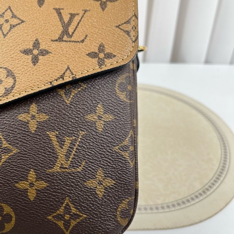 LV路易威登 25年全套 Pochette Metis拼色郵差包 經典焦糖色老花拼色郵差 皮質手感好 內裡乾淨 手提單肩斜挎都可以 日常通勤百搭 容量實用-10