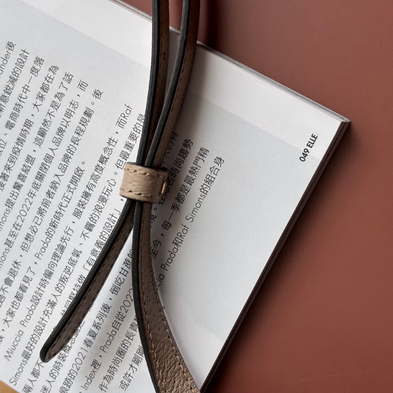 ::GUCCI:: 699296 Horsebit 1955馬銜扣造型燕麥色GG帆布斜背馬鞍包 小相機包-12