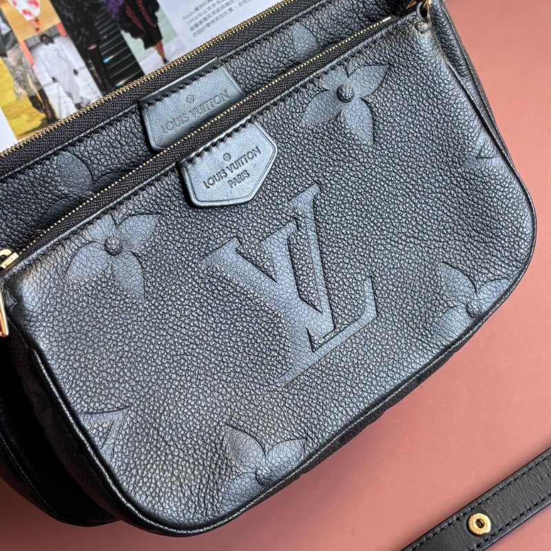 ::LOUIS VUITTON:: LV M80399 Multi Pochette Accessoires 黑色壓紋麻將包 二合一 腋下包 斜背包 肩背包-12