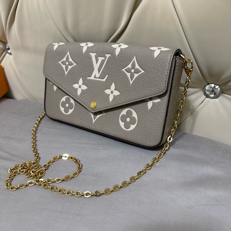 LV  Félicie Pochette M82610 三合一 斑鳩灰/奶油色-4