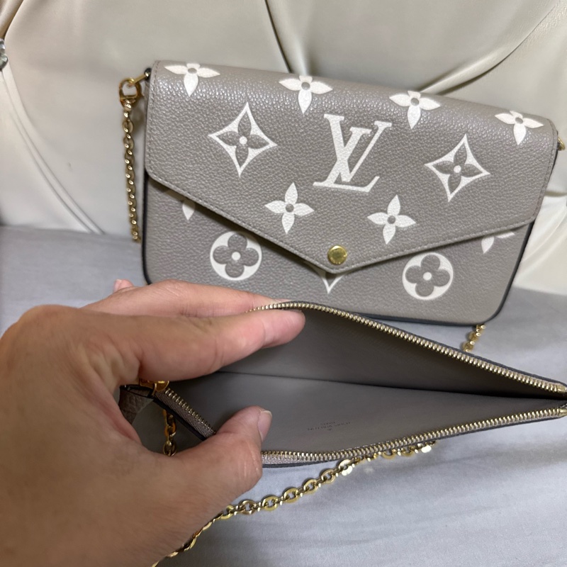 LV  Félicie Pochette M82610 三合一 斑鳩灰/奶油色-10