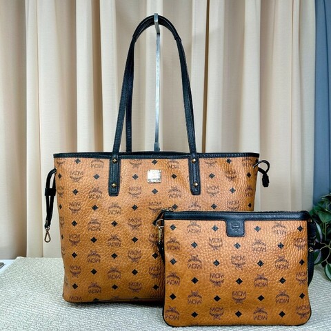 MCM干邑色拼黑色老花滿印子母包托特包 干邑色拼黑色 雙面可用 容量大 日常通勤百搭實用