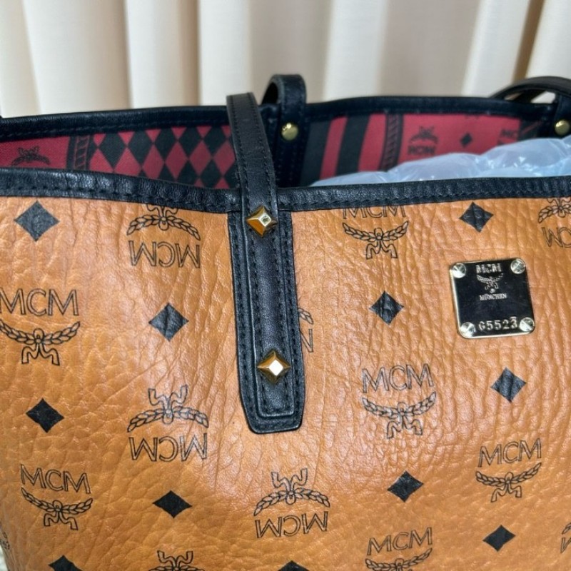 MCM干邑色拼黑色老花滿印子母包托特包 干邑色拼黑色 雙面可用 容量大 日常通勤百搭實用-15