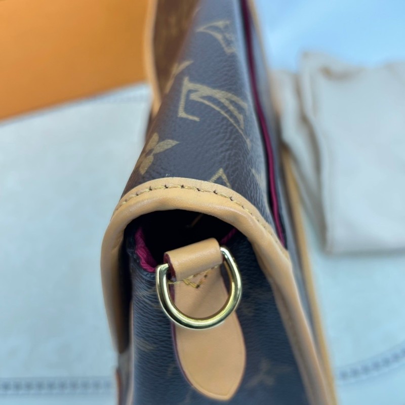 lrz-nj-專櫃價5.9折！LOUIS VUITTON  芯片款 23年全套 Diane PM 經典老花 帆布塗層 腋下包法棍包手提斜挎單肩包-12