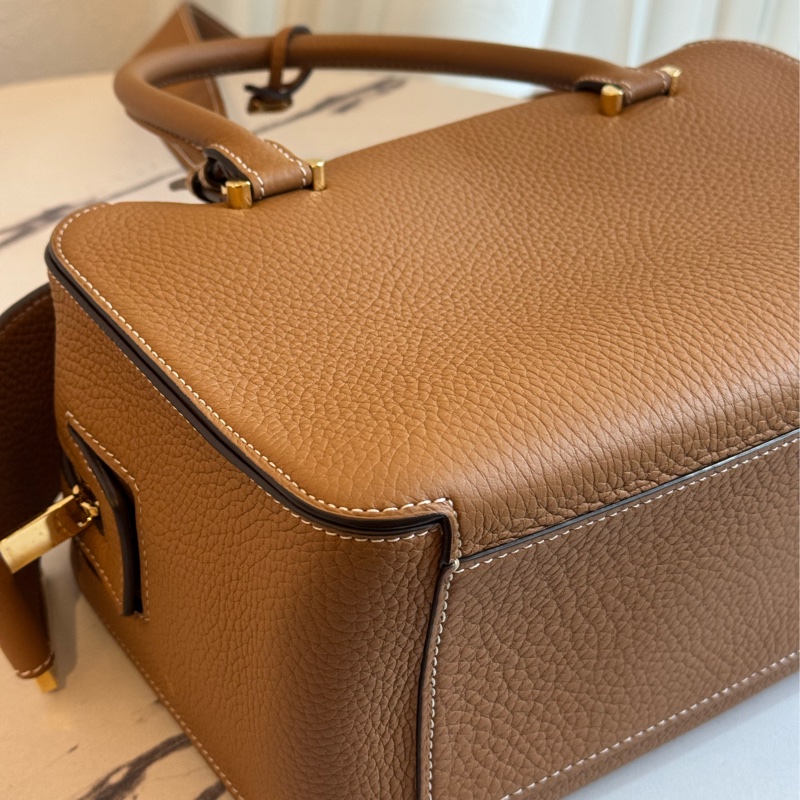 Delvaux 金棕色金大D釦拉鏈手提兩用包 貴婦必備😻-8