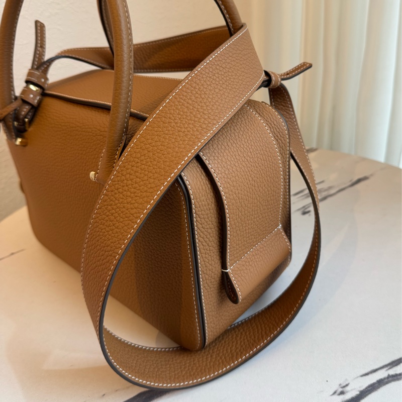 Delvaux 金棕色金大D釦拉鏈手提兩用包 貴婦必備😻-20