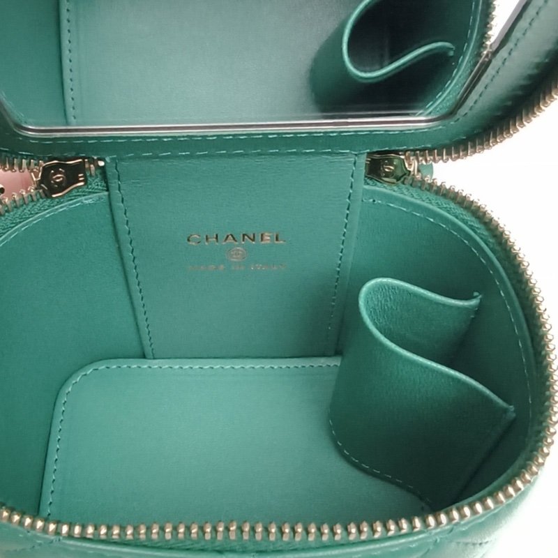 CHANEL 手提方盒子化妝包帶鏡子10cm綠色羊皮鐳射標肩背包-5