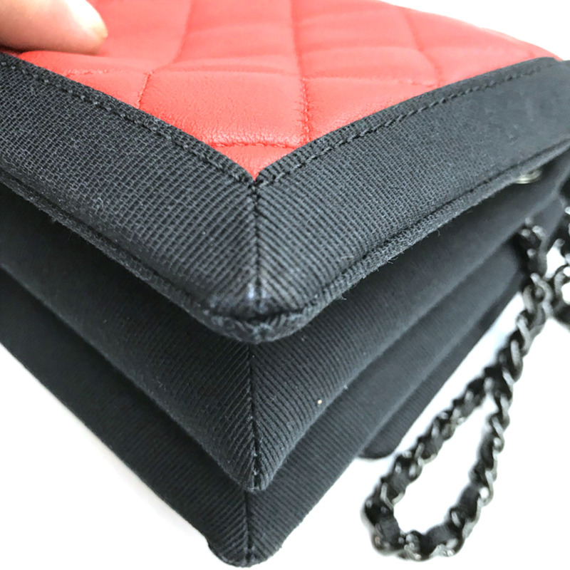 香奈兒 Coco Mark Matelasse 單肩包，2015-2016 年款，羊皮，紅色和黑色，WS1808-5