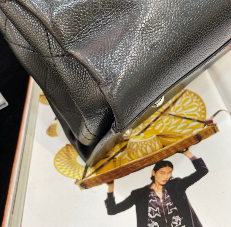 【95新 ✨ 全網最低價！】Chanel香奈兒 中古黑色托特 牛皮 鐳射標12開（下單前先詢問庫存❗️）-3