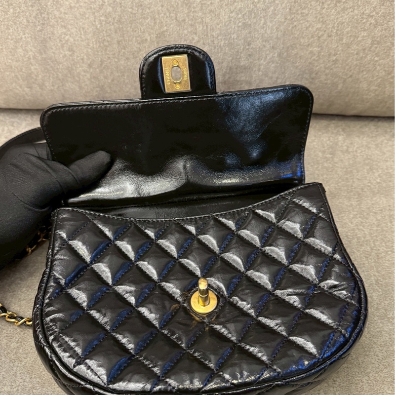 香奈兒黑色亮皮天貓-4