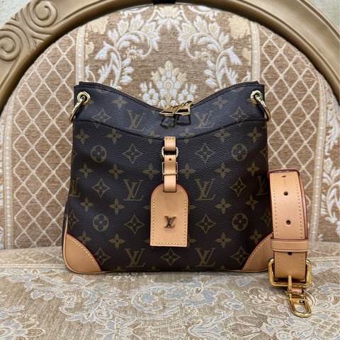 LV 原花金釦Odeon NM PM前口袋吊牌斜背牛角包M45354