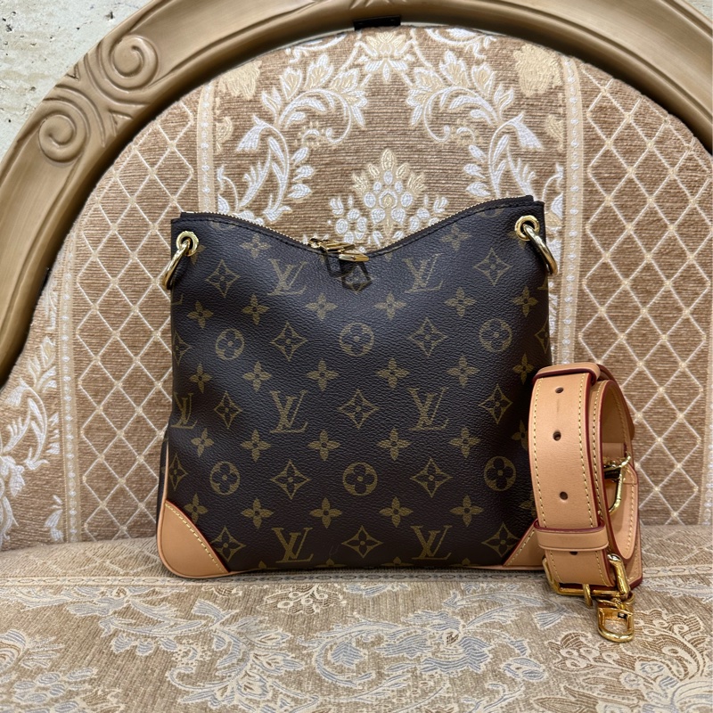 LV 原花金釦Odeon NM PM前口袋吊牌斜背牛角包M45354-1