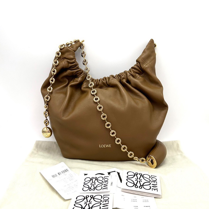 LOEWE橡木棕金扣squeeze 系列小號肩背包 24*29*10.5 98新配件塵袋購證-1