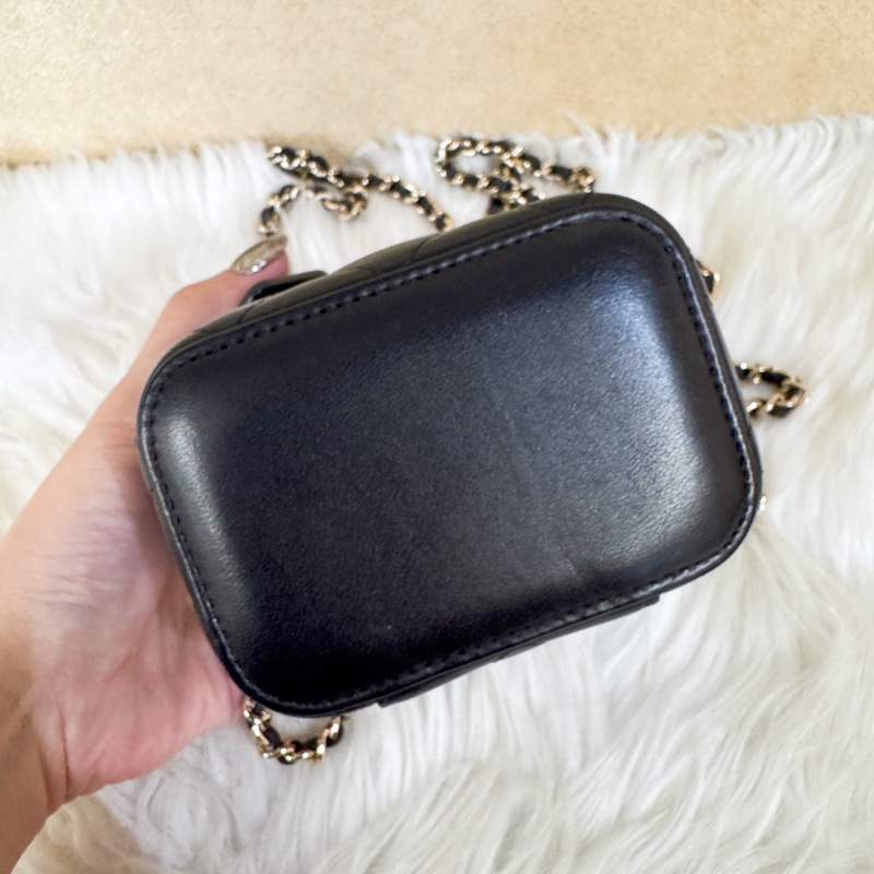 Chanel Mini小方盒 黑金手提斜背-5