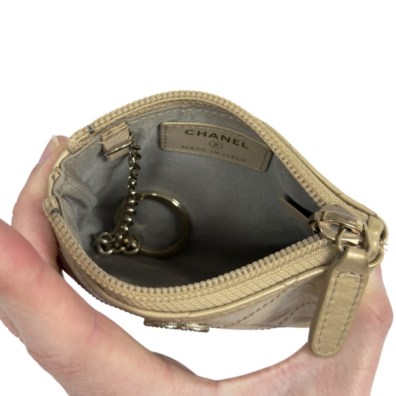 CHANEL CC 拉鏈小包-15