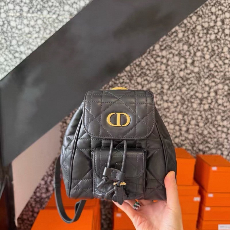 Dior caro黑金書包小號-0