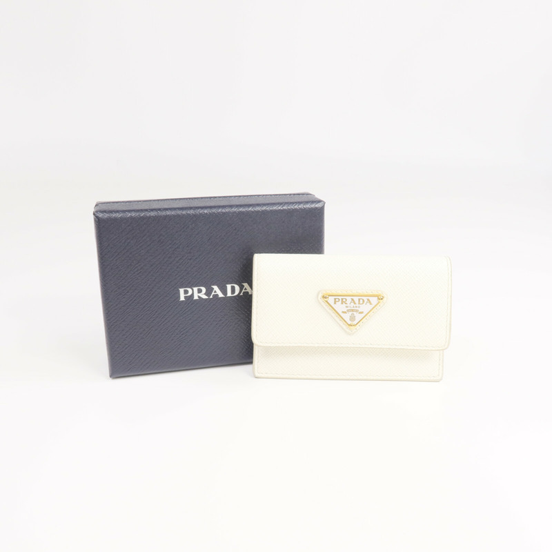 PRADA Saffiano皮革Card Case金扣卡片套-16