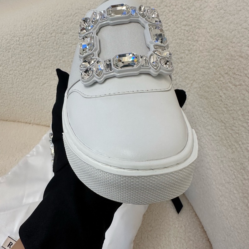 Roger Vivier RV 鑽扣小白鞋，36碼，全新-5