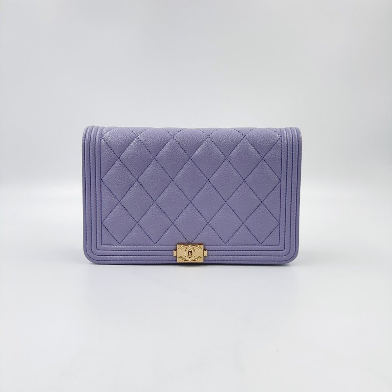 CHANEL薰衣草粉紫色荔枝牛皮淡金釦BOY WOC-0