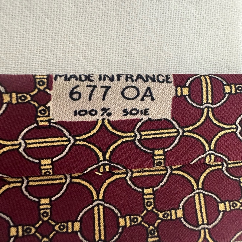 HERMES 酒紅色 馬銜鍊環圖騰 領帶 領結 絲綢（中古）-4