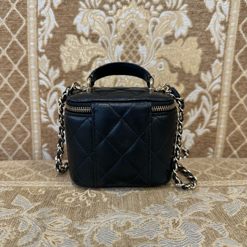 Chanel 黑羊皮菱格金釦mini手提斜背小方盒鏈包AP2198-1