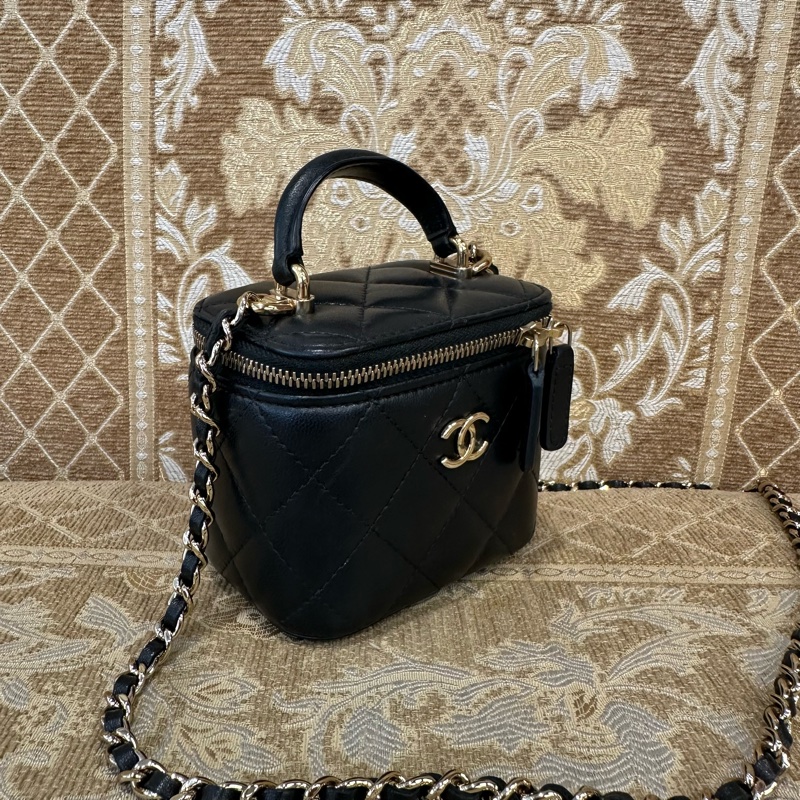 Chanel 黑羊皮菱格金釦mini手提斜背小方盒鏈包AP2198-2