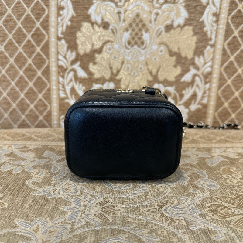 Chanel 黑羊皮菱格金釦mini手提斜背小方盒鏈包AP2198-4