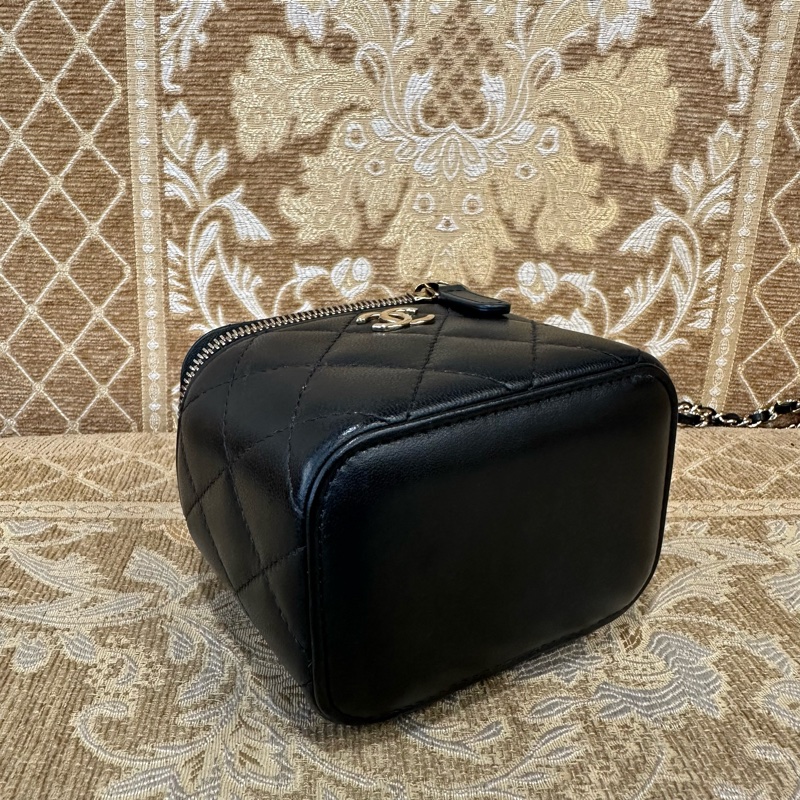 Chanel 黑羊皮菱格金釦mini手提斜背小方盒鏈包AP2198-5