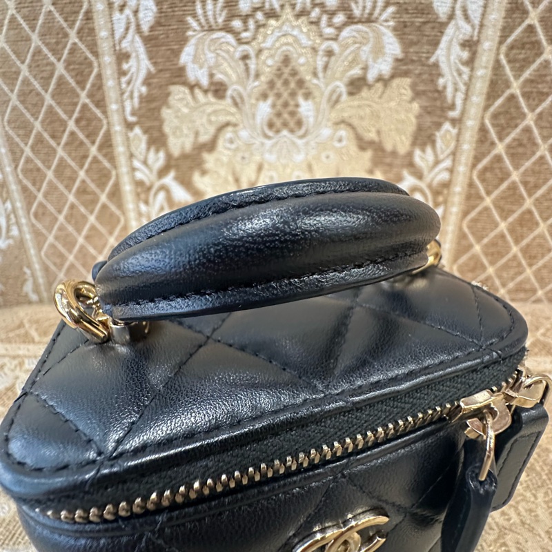 Chanel 黑羊皮菱格金釦mini手提斜背小方盒鏈包AP2198-7