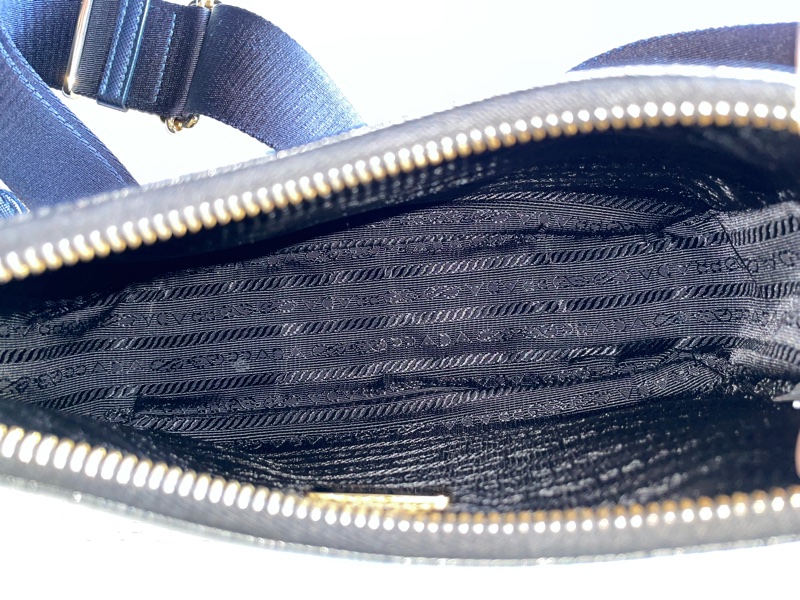 Prada Re-Edition 2005 Saffiano 皮革手袋-5