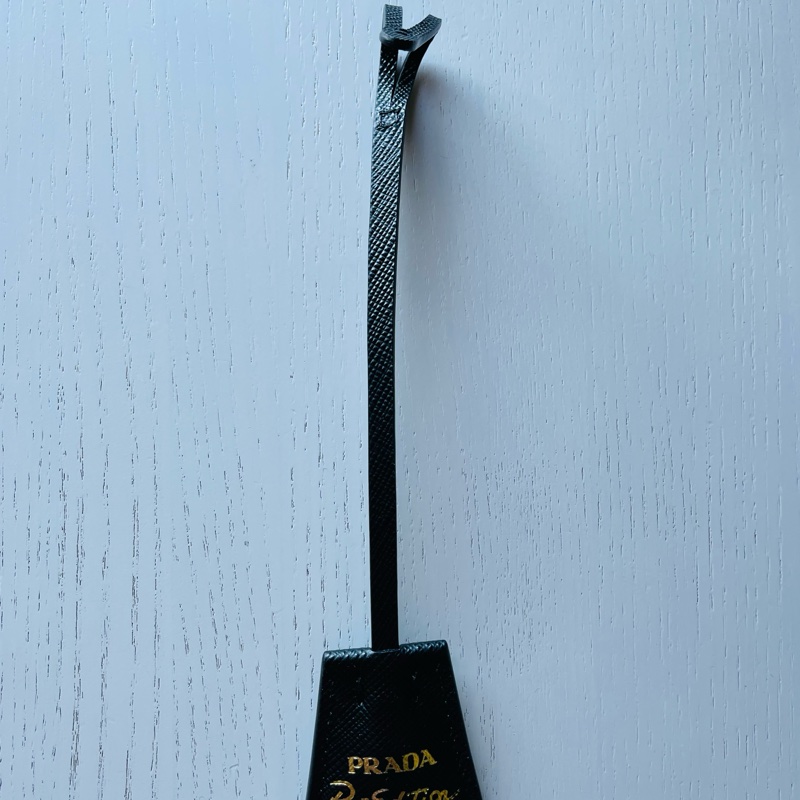 Prada Re-Edition 2005 Saffiano 皮革手袋-16